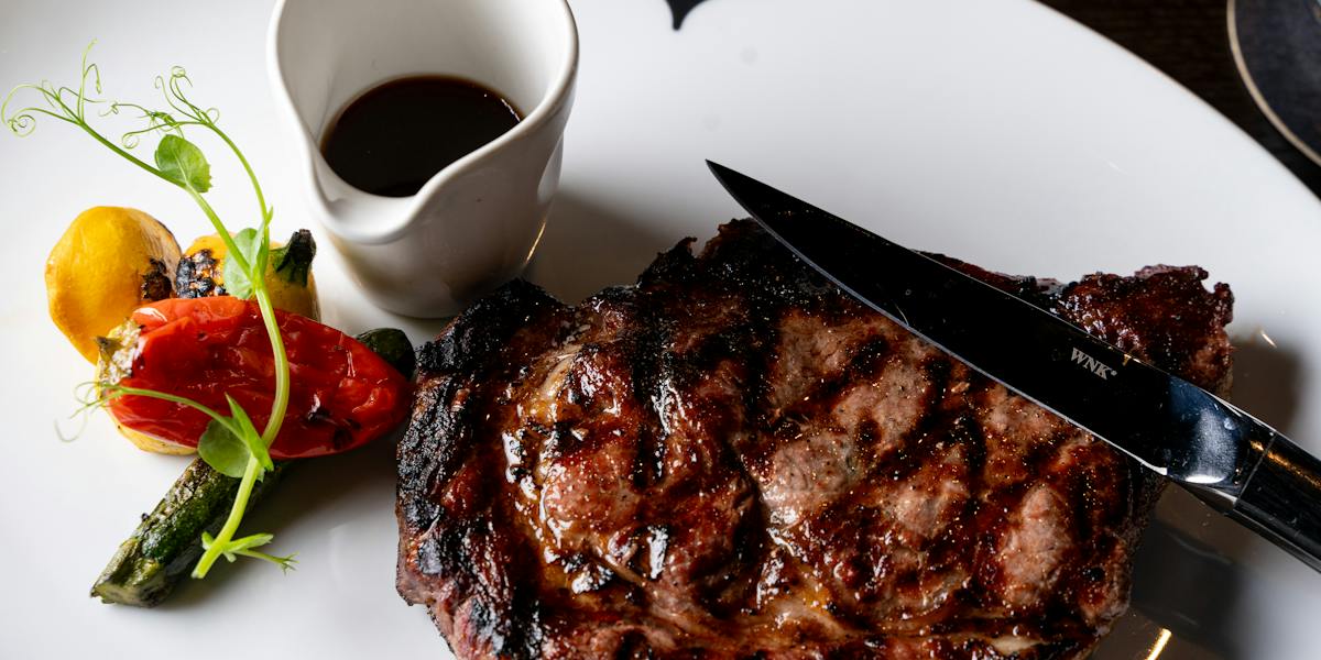 Masons Steakhouse in Quincy