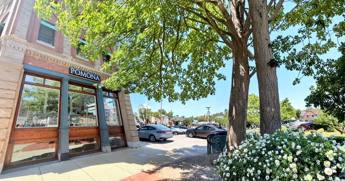 Pomona Café & Wine Bar in Boston