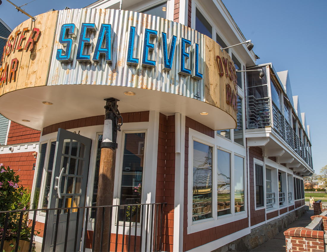 Sea Level Oyster Bar in Salem